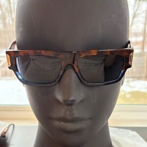 MCM 2 Tone Tortoise Shell Square Sunglasses MW0019 54-18-145 Crossbody Case